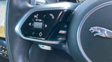 Jaguar F-Pace 2.0 D200 SE 5dr Auto AWD Diesel Estate